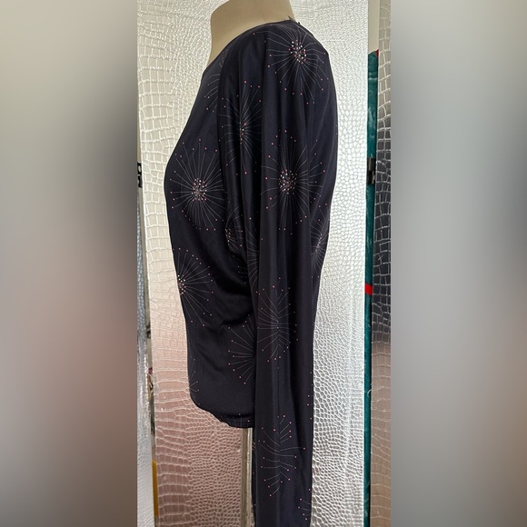 Anne Klein Navy Blouse with Red and White Starburst Design NWT Size Small - Picture 2 of 8